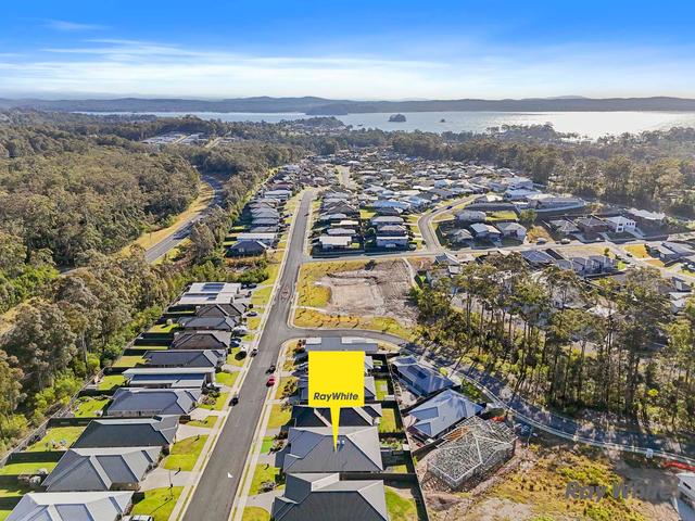 2/33 Freycinet Drive, NSW 2536