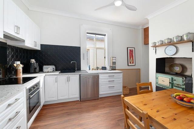52 Angus Avenue, NSW 2848