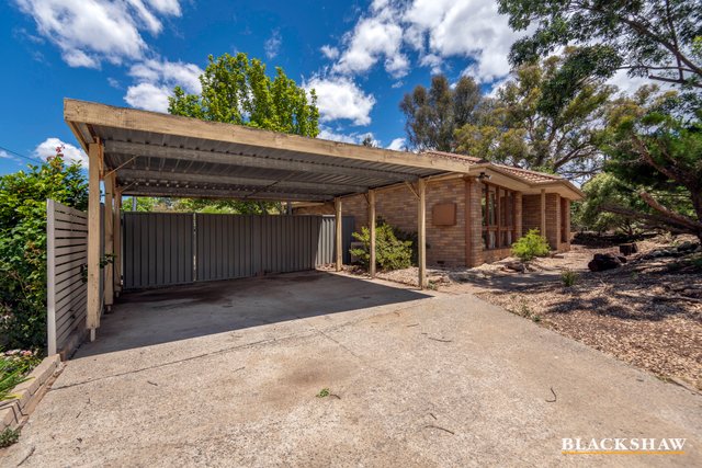 2 Hazel Smith Crescent, ACT 2903