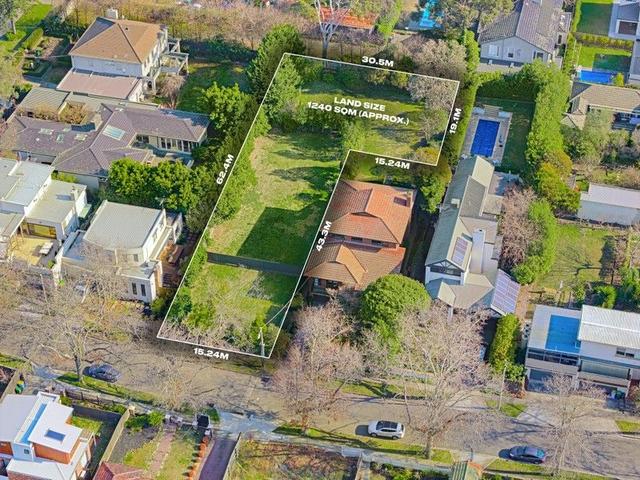 8 Crom Street, VIC 3103
