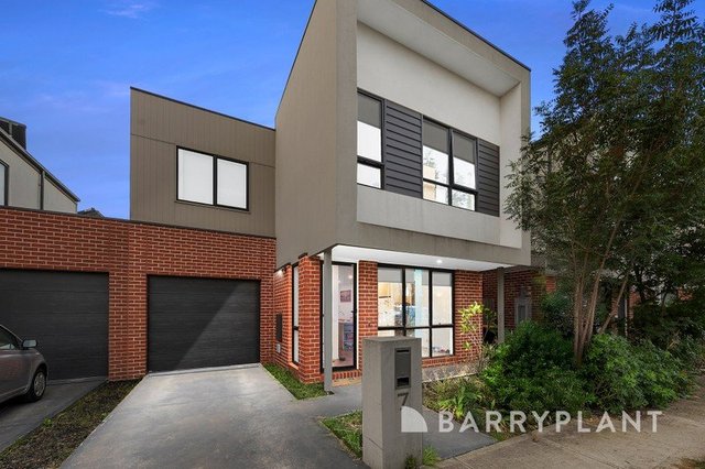 7 Oakden Crescent, VIC 3021