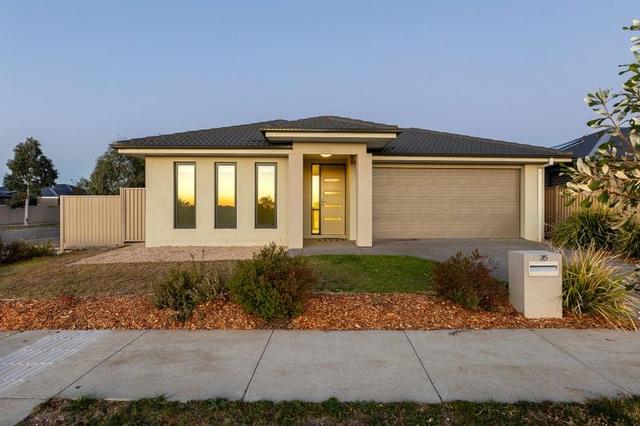 35 Swan Boulevard, VIC 3358