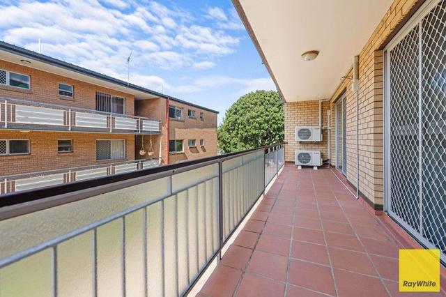 2/93 Melton Road, QLD 4012