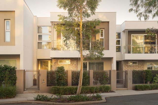 6 The Promenade, WA 6100