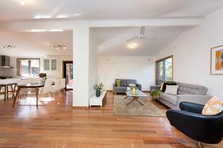 Family Room (2016-04-28)