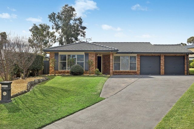 10 Dominish Crescent, NSW 2570