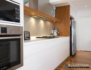 Kitchen (2010-05-03)
