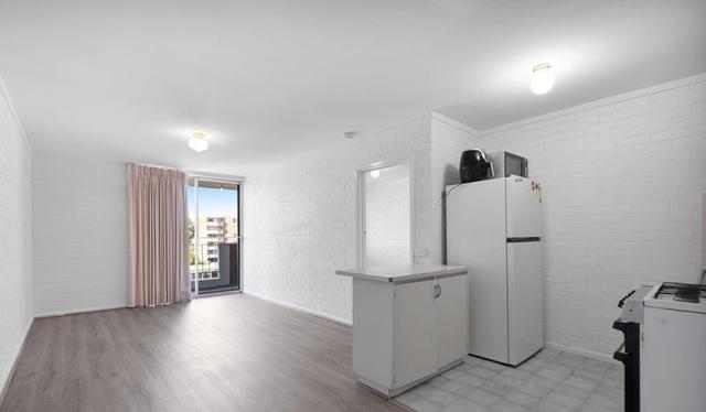 709/69 King George Street, WA 6100