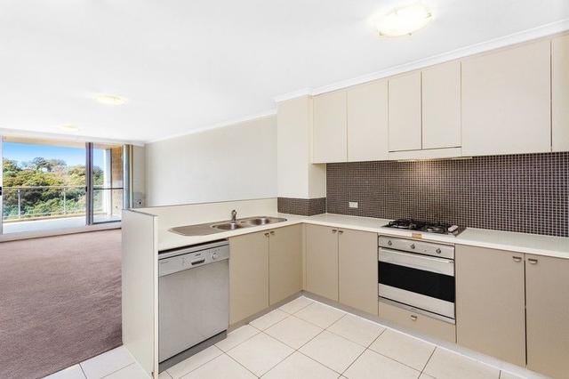 274/80 John Whiteway Drive, NSW 2250