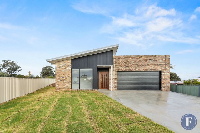 12 Angel Court, NSW 2594