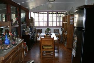 Dining (2008-05-10)