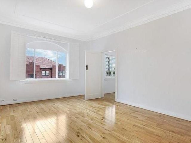 8/2A Bradley Street, NSW 2031