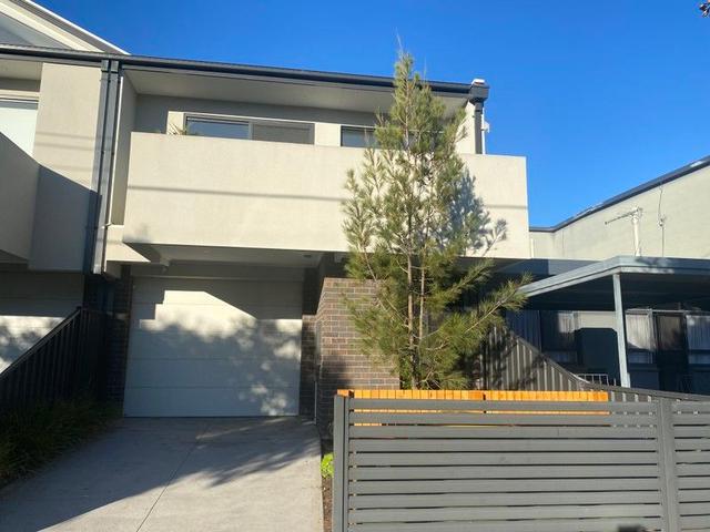 3/2 Grieve Parade, VIC 3018