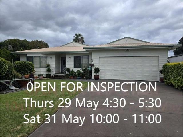 32 College Cres, QLD 4405