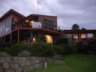 Apartment complex (2009-06-01)