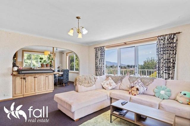 2/28 Bay Road, TAS 7008