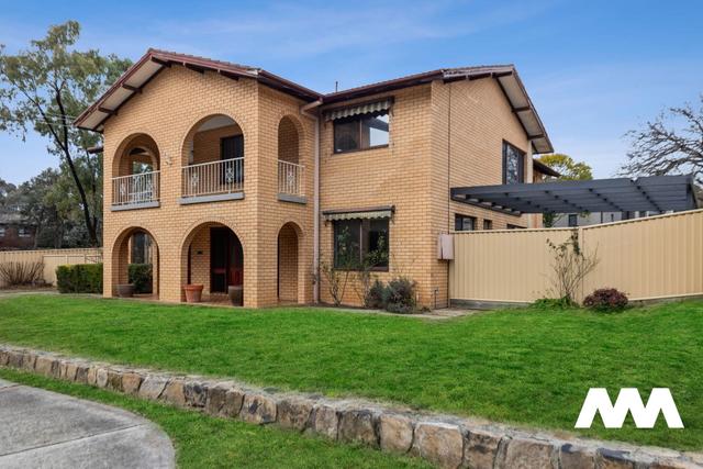 1 Moyes Crescent, ACT 2615