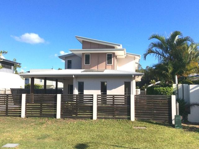 4 Waterline Close, QLD 4573