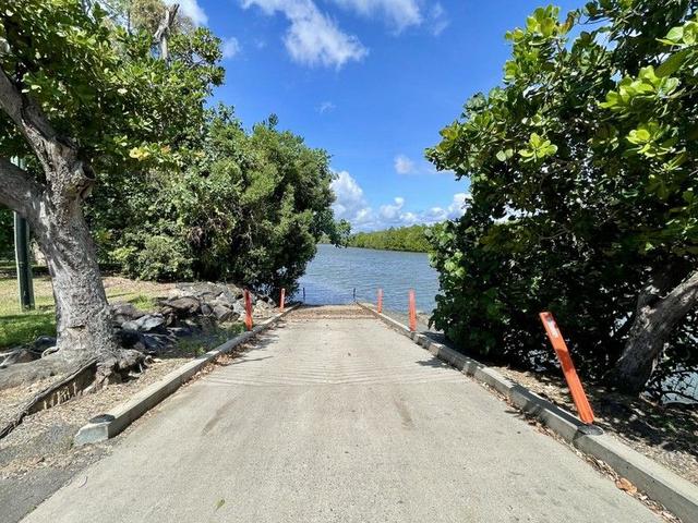 48 Barron River Esplanade, QLD 4878