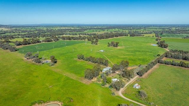 16 McGee Road, VIC 3683