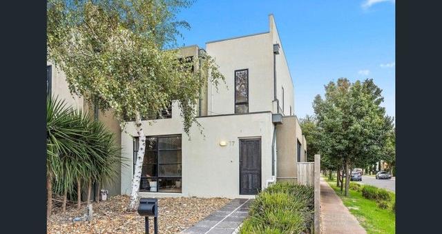 17 Swamphen Drive, VIC 3027