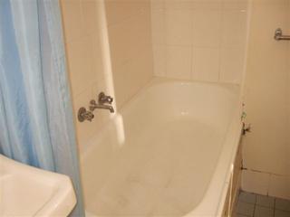 Bathroom (2012-01-17)