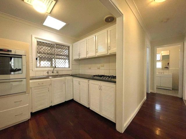 21 Camillo Street, WA 6163