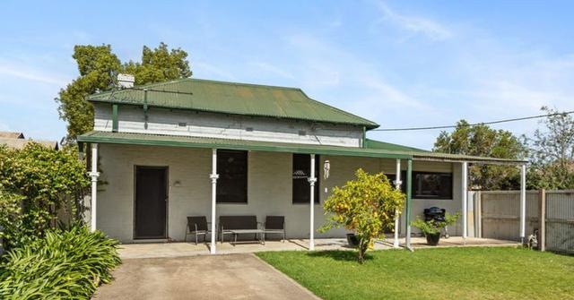 17 Allan Street, NSW 2658
