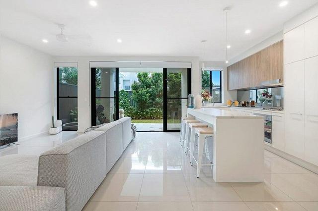 19/37 Sickle Avenue, QLD 4212