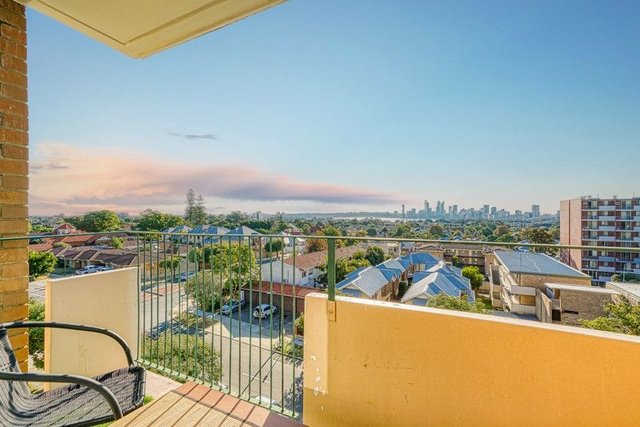 32/80 King George Street, WA 6100