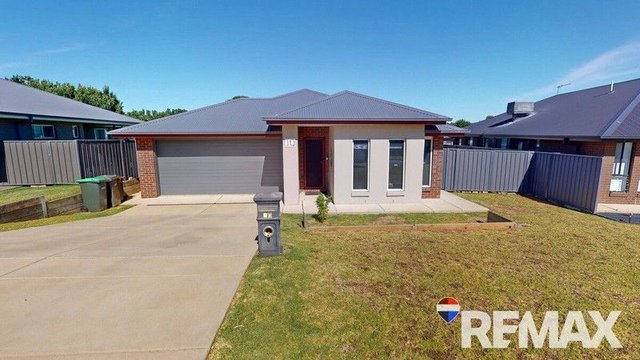 10 Hilton Place, NSW 2663