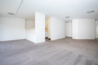 Lounge/dining