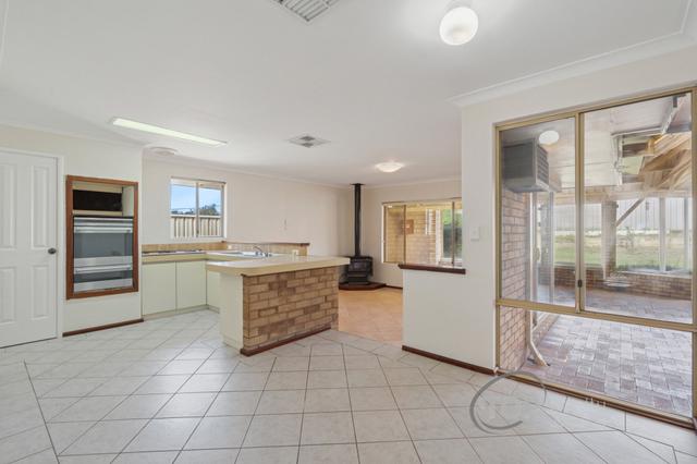 5 Collins Road, WA 6155