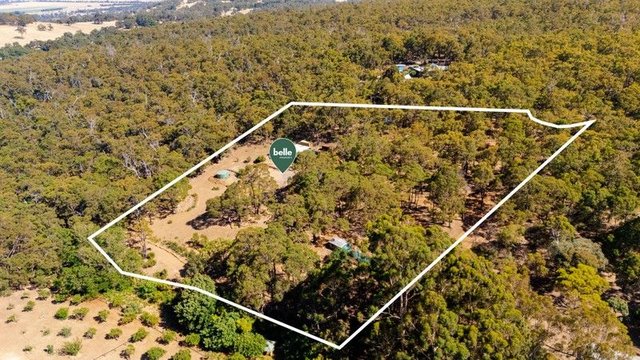 11 The Glade, WA 6126