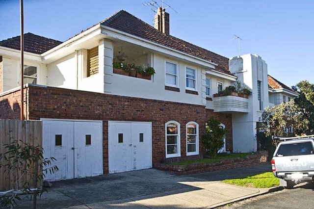 2/1 Palm Court, VIC 3183