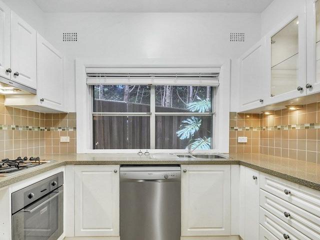 2/10 Commodore Street, NSW 2060