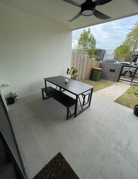Cane Place, QLD 4553