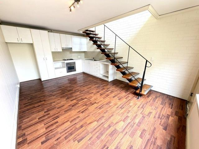 2/375 Neerim Road, VIC 3163