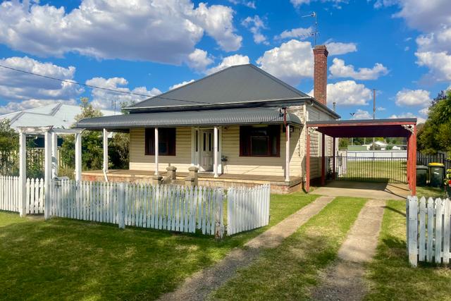 16 Murringo Street, NSW 2594