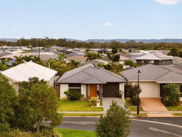24 Palm Close, QLD 4505