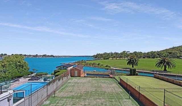 86 Carlton Crescent, NSW 2217