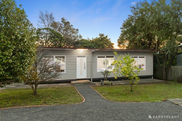 24 Ross Crescent, VIC 3135
