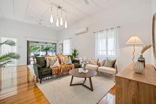 19 Edwards  Street, QLD 4810