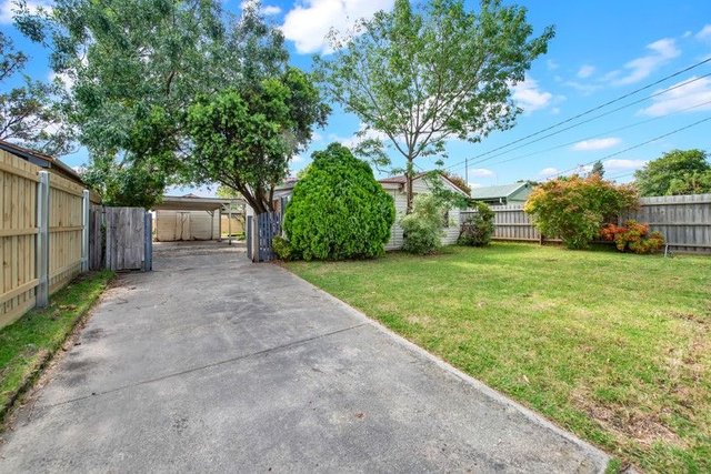 15 Wave Street, VIC 3199