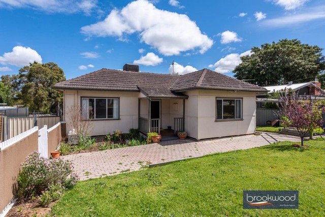 3 Jinda Road, WA 6056