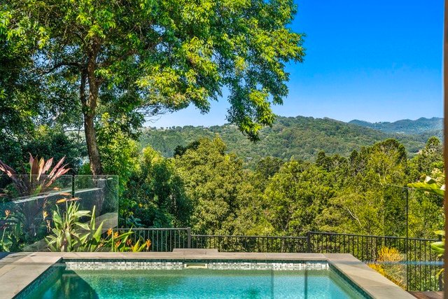 27 Lillee Court, QLD 4223
