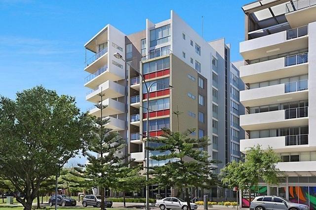 208/2 Honeysuckle Dr, NSW 2300