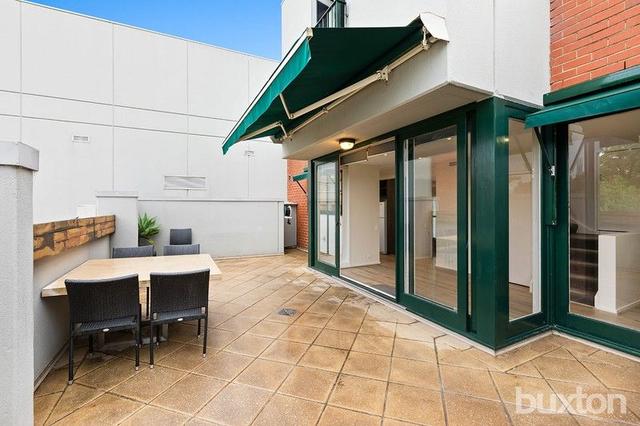 1/14 Webb Lane, VIC 3002