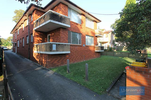 Unit 1/27 McCourt St, NSW 2195