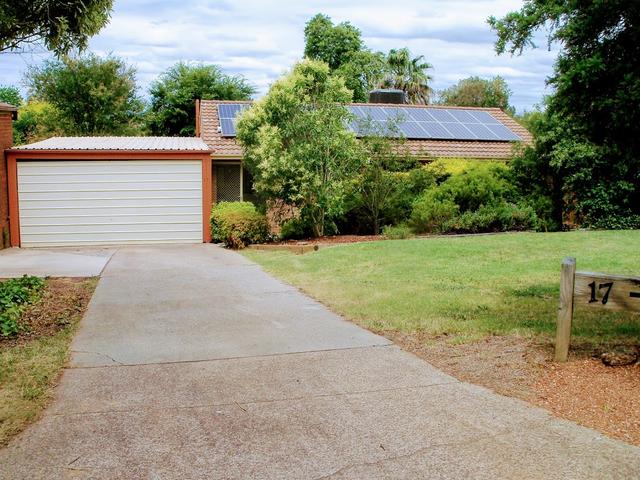 17 Fred Johns Crescent, ACT 2617